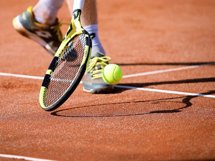 KINDER- UND FAMILIENPROGRAMM - Mit Schwung und Spaß ins Tennisabenteuer