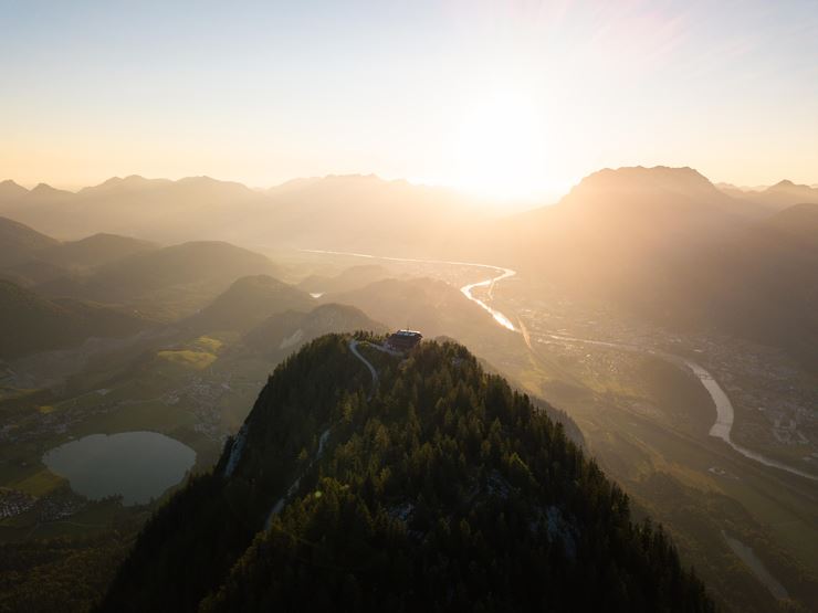 Sulle vette del Pendling, tra panorami e leggende