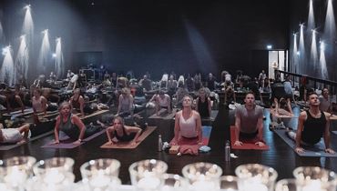 108 Sonnengrüße zur Wintersonnwende